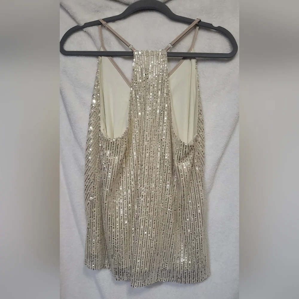 Sleeveless champagne sequin top size medium - Picture 5 of 5